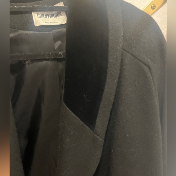 Vintage Black Wool Coat with Velvet Shawl Collar - Union Made - Picture 6 of 7